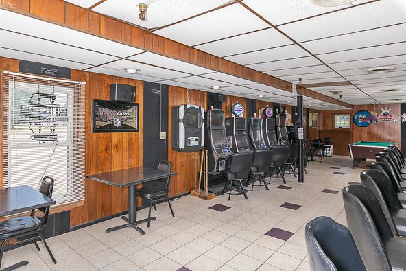 3320 Illinois Route 16, Litchfield, IL 62056